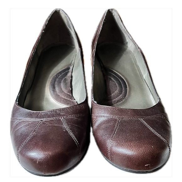 Kennth Cole Reaction kitten heels - Picture 2 of 7